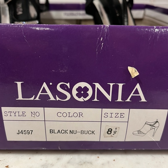 Lasonia. Heels - Picture 2 of 5